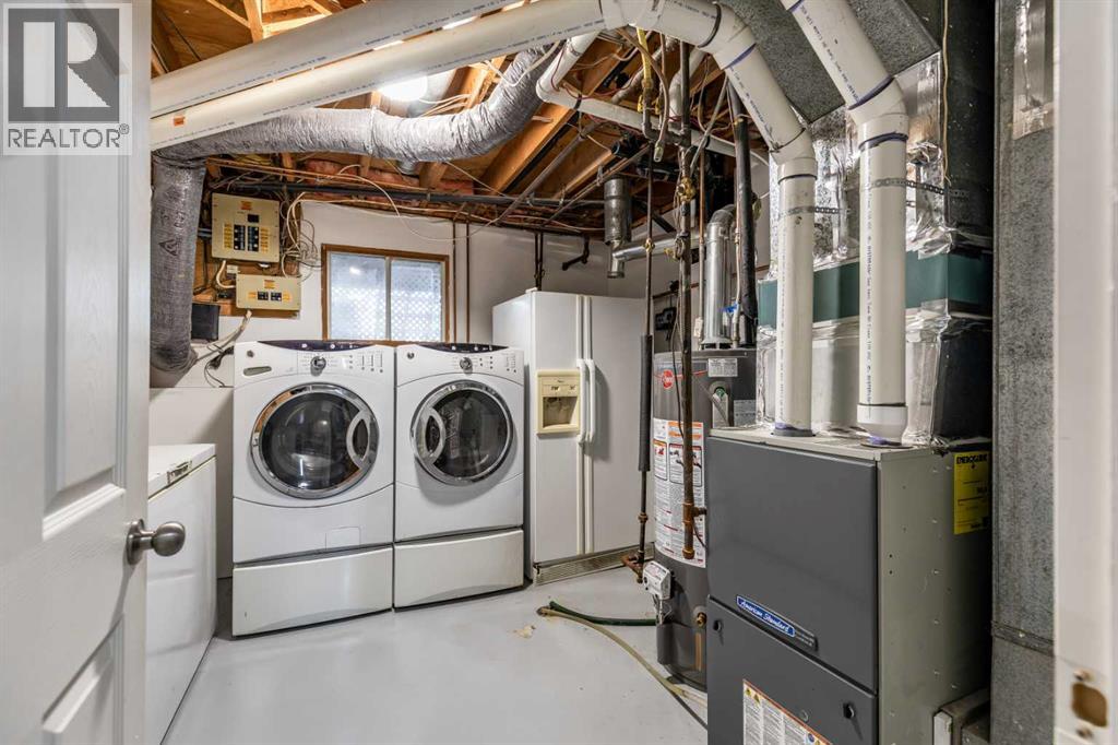 2167 10 Avenue Ne, Medicine Hat, Alberta  T1C 1L6 - Photo 37 - A2295269