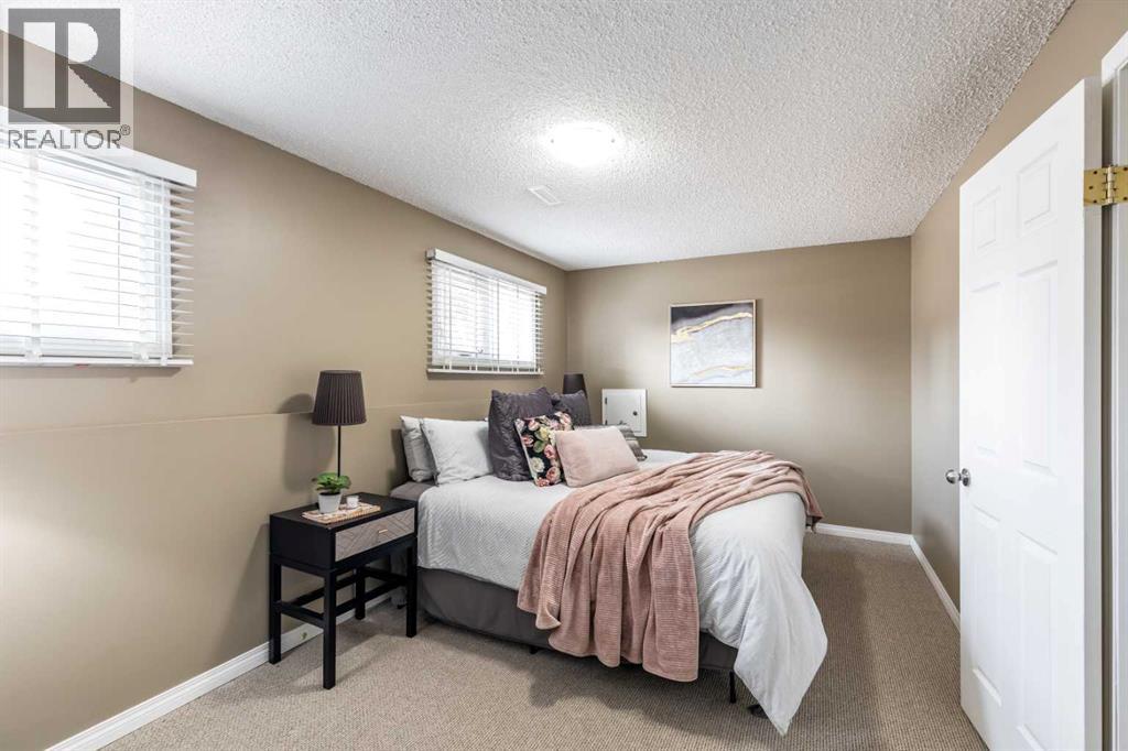 2167 10 Avenue Ne, Medicine Hat, Alberta  T1C 1L6 - Photo 31 - A2295269