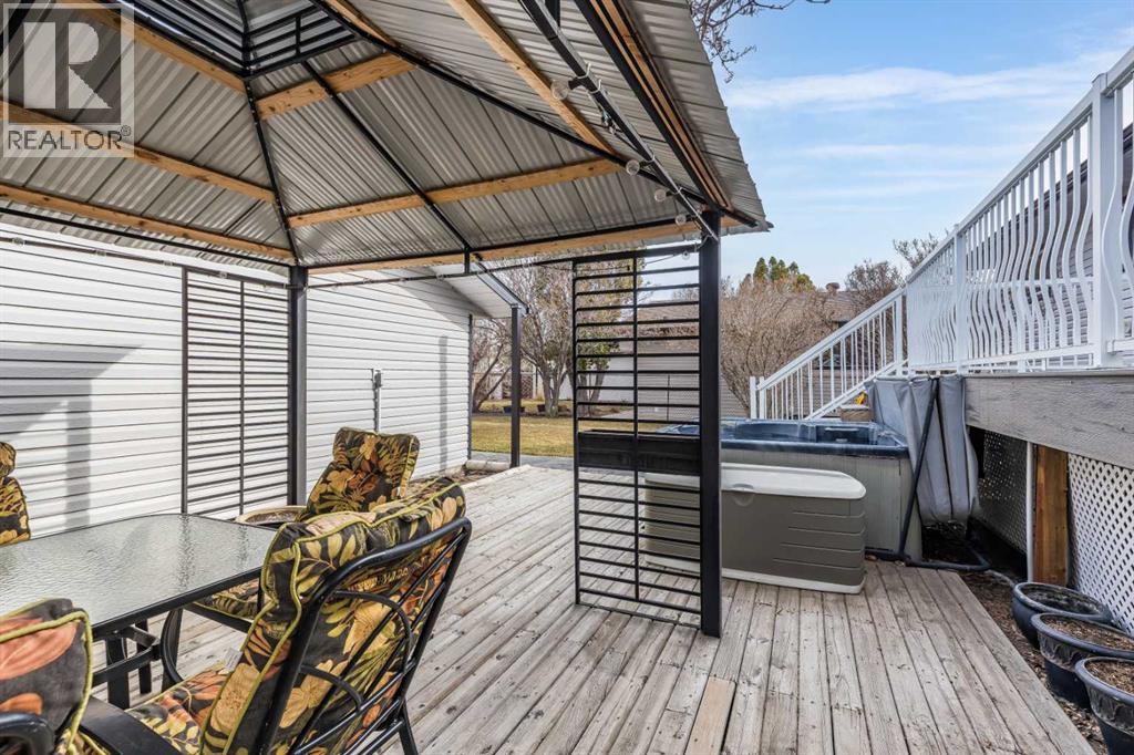 2167 10 Avenue Ne, Medicine Hat, Alberta  T1C 1L6 - Photo 41 - A2295269