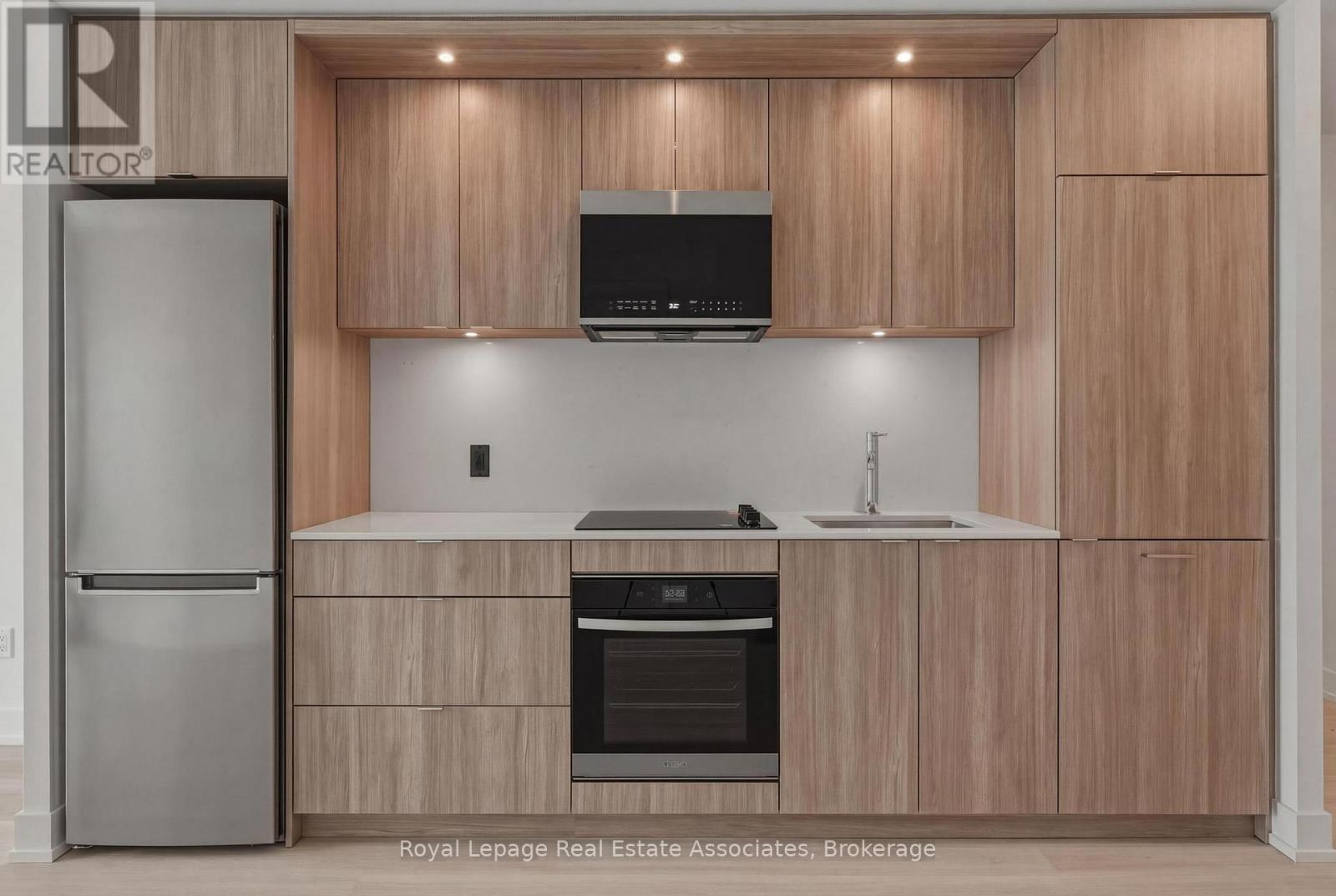 1402 - 25 Cordova Avenue, Toronto, Ontario  M9A 0E5 - Photo 5 - W12953696