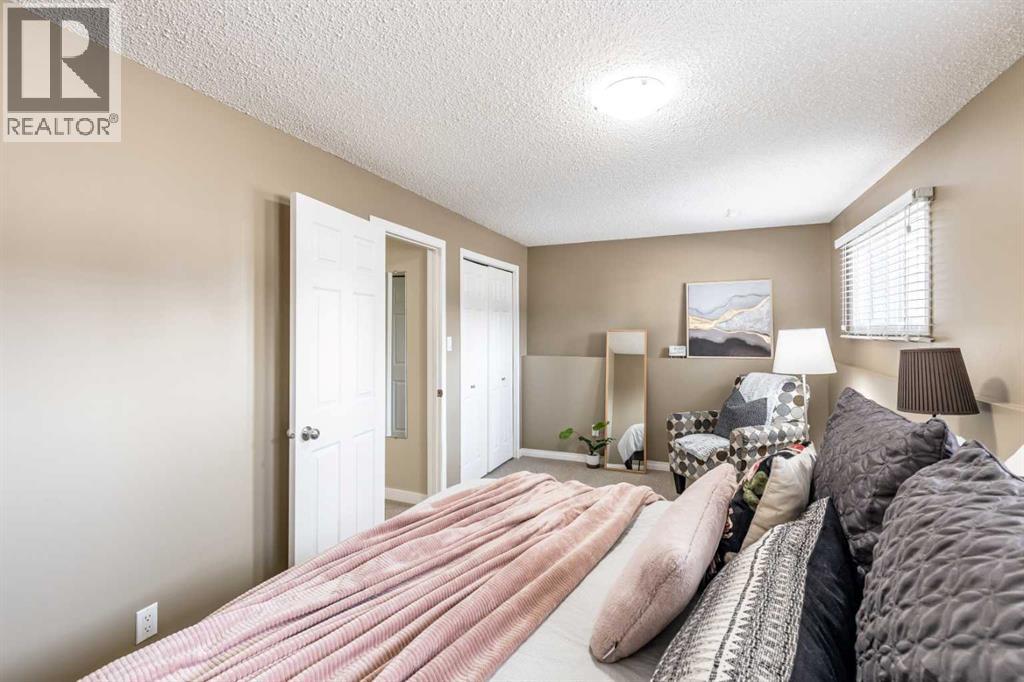 2167 10 Avenue Ne, Medicine Hat, Alberta  T1C 1L6 - Photo 32 - A2295269