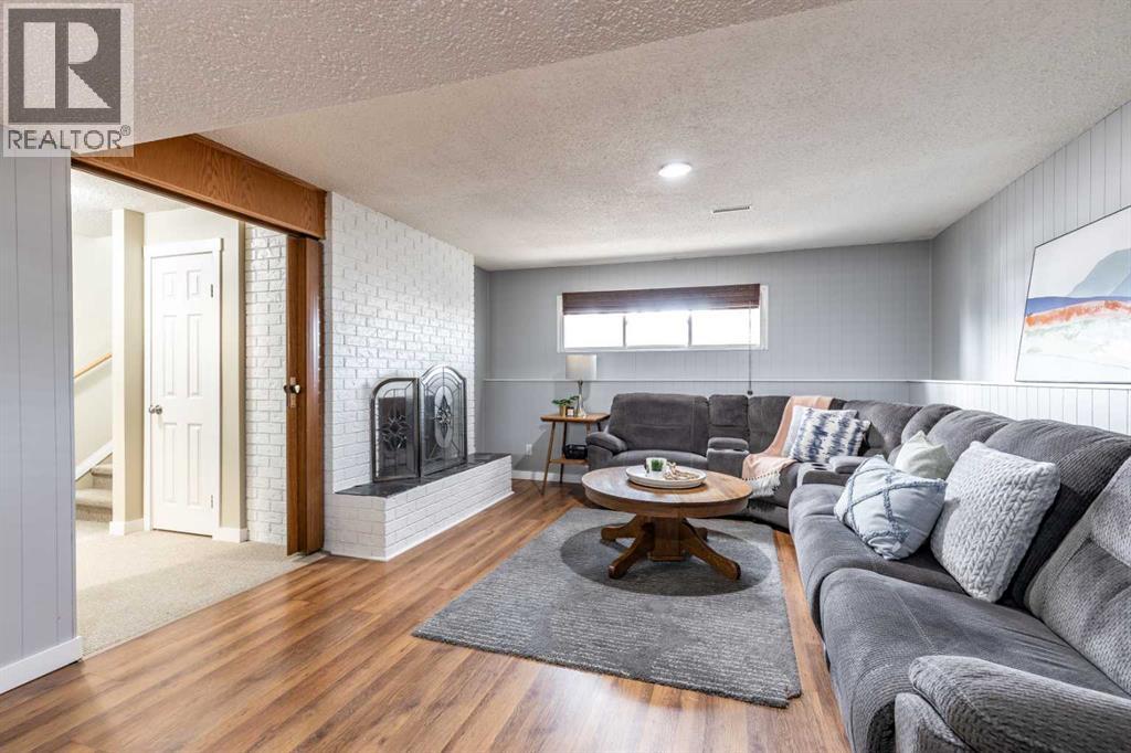 2167 10 Avenue Ne, Medicine Hat, Alberta  T1C 1L6 - Photo 28 - A2295269