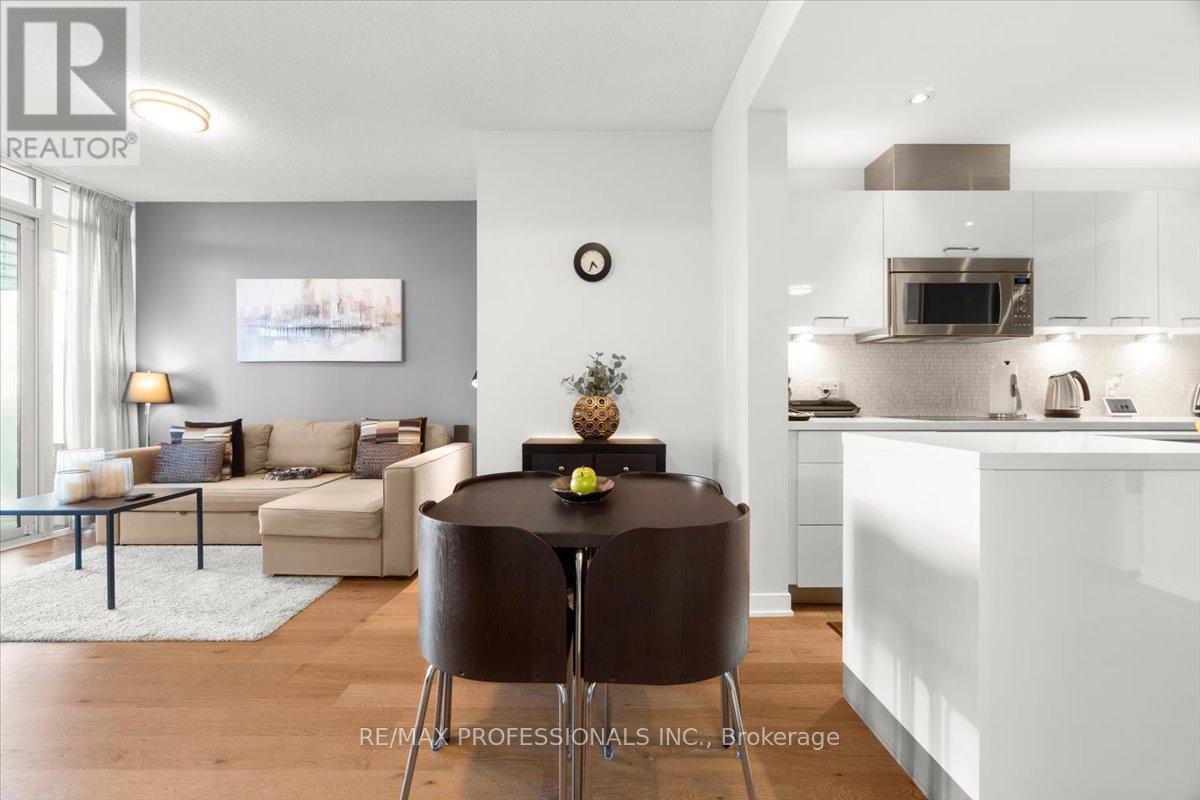 1903 - 90 Park Lawn Road, Toronto, Ontario  M8Y 0B6 - Photo 10 - W12959450