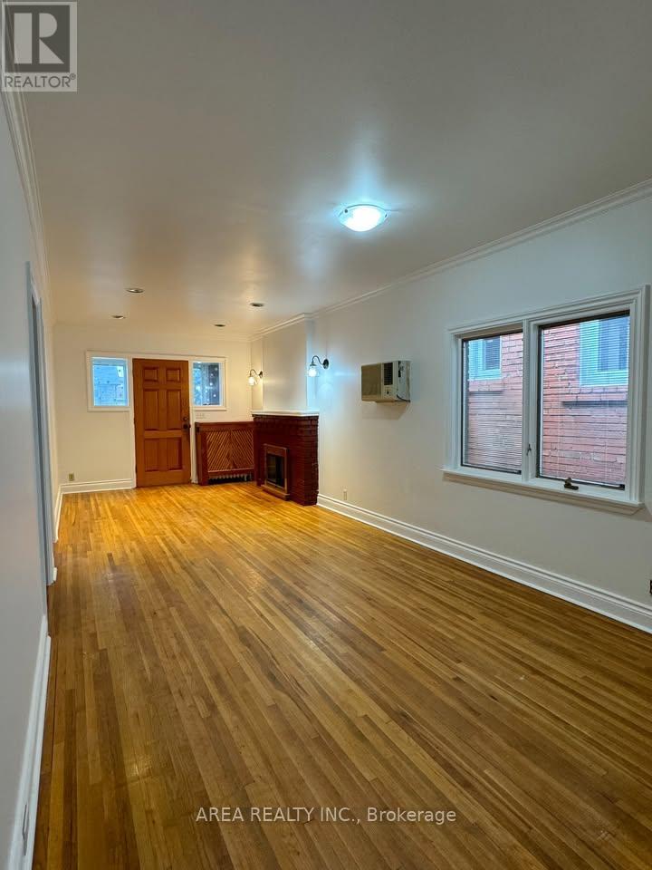 Main - 39 Rosethorn Avenue, Toronto, Ontario  M6N 3K7 - Photo 3 - W12921674