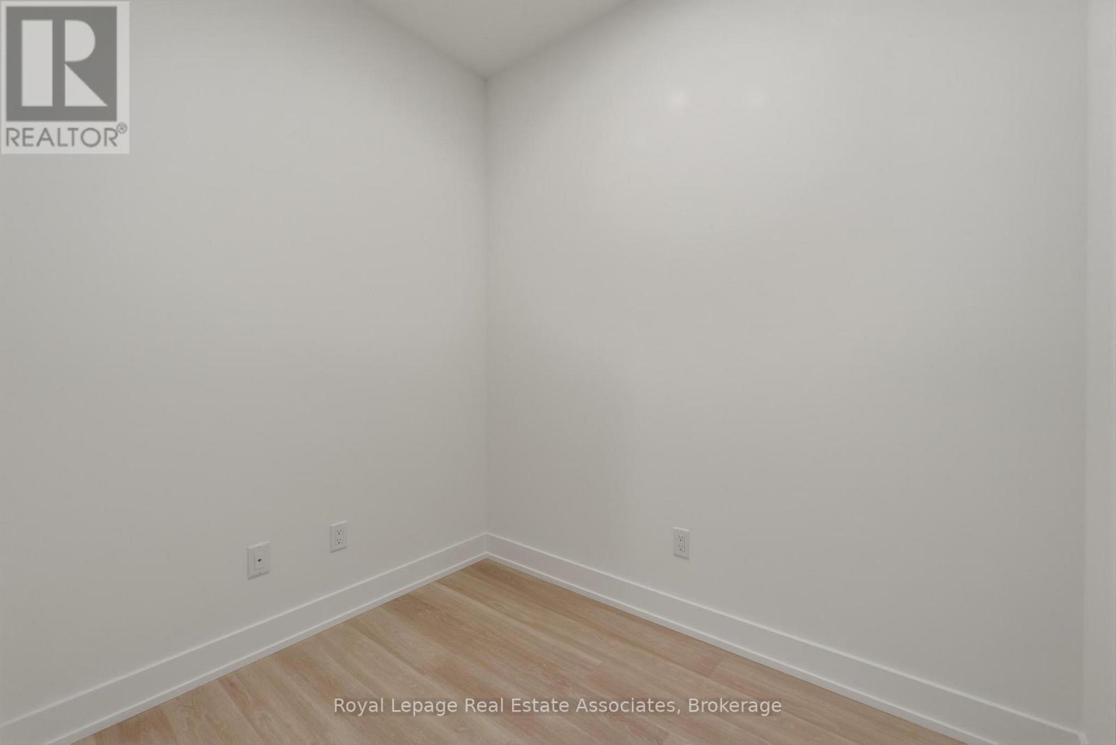 1402 - 25 Cordova Avenue, Toronto, Ontario  M9A 0E5 - Photo 6 - W12953696