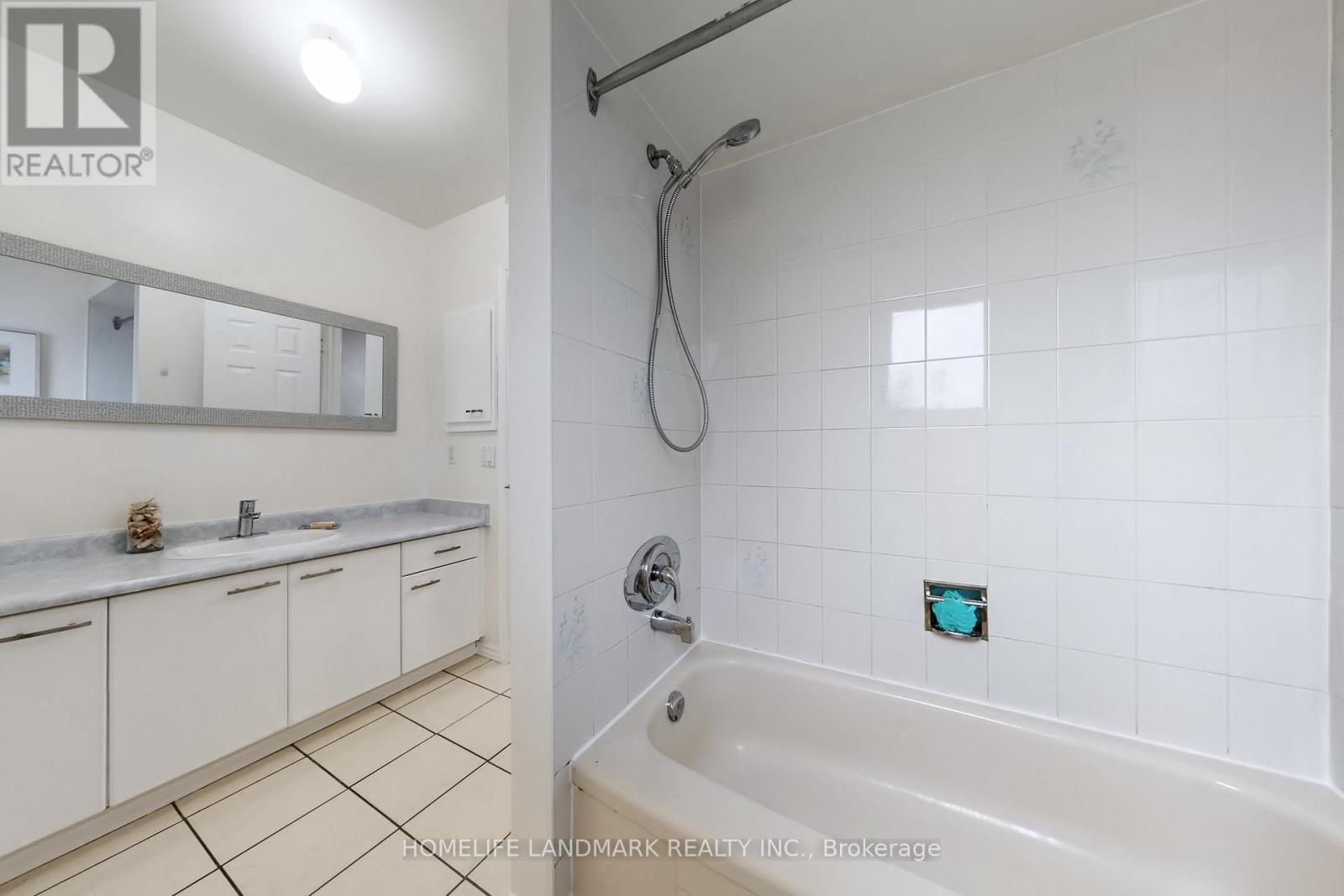 5235 Astwell Avenue, Mississauga, Ontario  L5R 3H8 - Photo 36 - W12959040