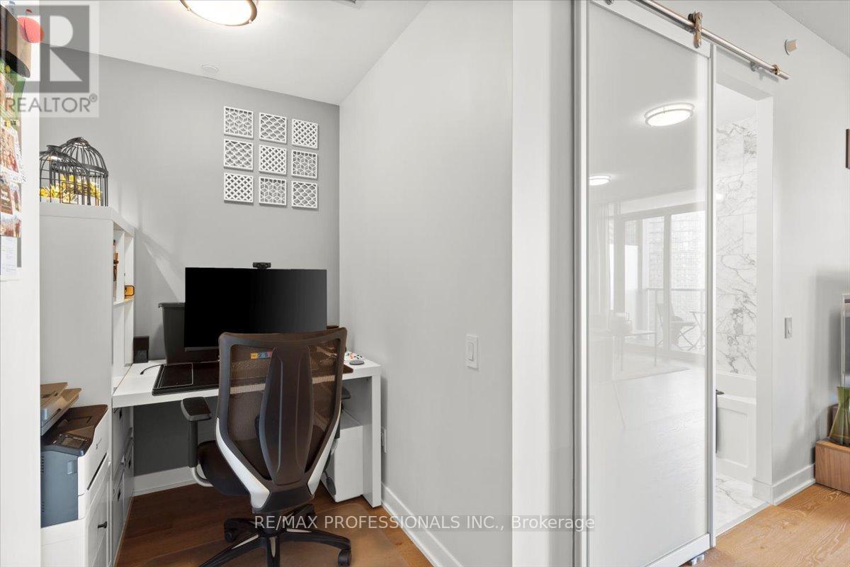 1903 - 90 Park Lawn Road, Toronto, Ontario  M8Y 0B6 - Photo 6 - W12959450