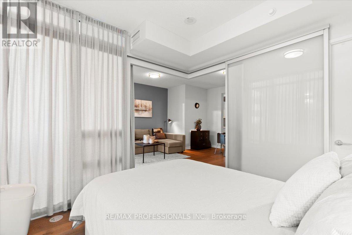 1903 - 90 Park Lawn Road, Toronto, Ontario  M8Y 0B6 - Photo 13 - W12959450