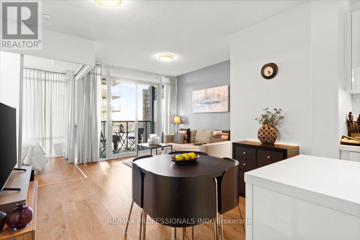 1903 - 90 Park Lawn Road, Toronto, Ontario  M8Y 0B6 - Photo 9 - W12959450