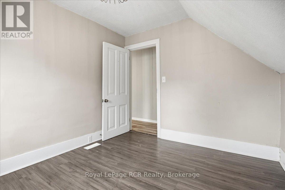 234 Elma Street E, North Perth, Ontario  N4W 2E1 - Photo 18 - X12959568