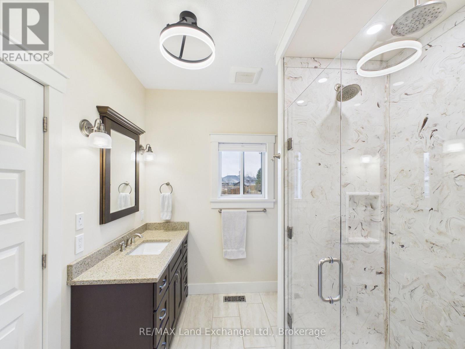 13 Lakefield Drive, Kincardine, Ontario  N2Z 0C9 - Photo 15 - X12959576