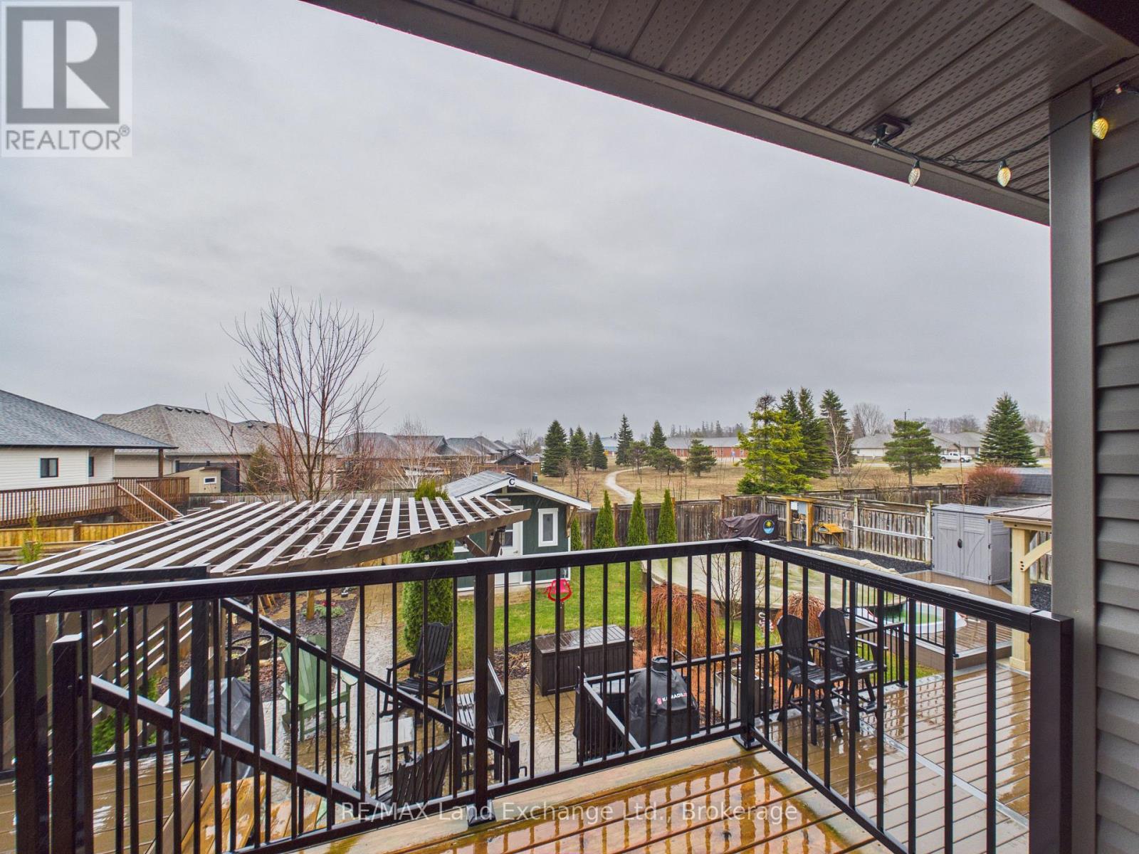 13 Lakefield Drive, Kincardine, Ontario  N2Z 0C9 - Photo 26 - X12959576