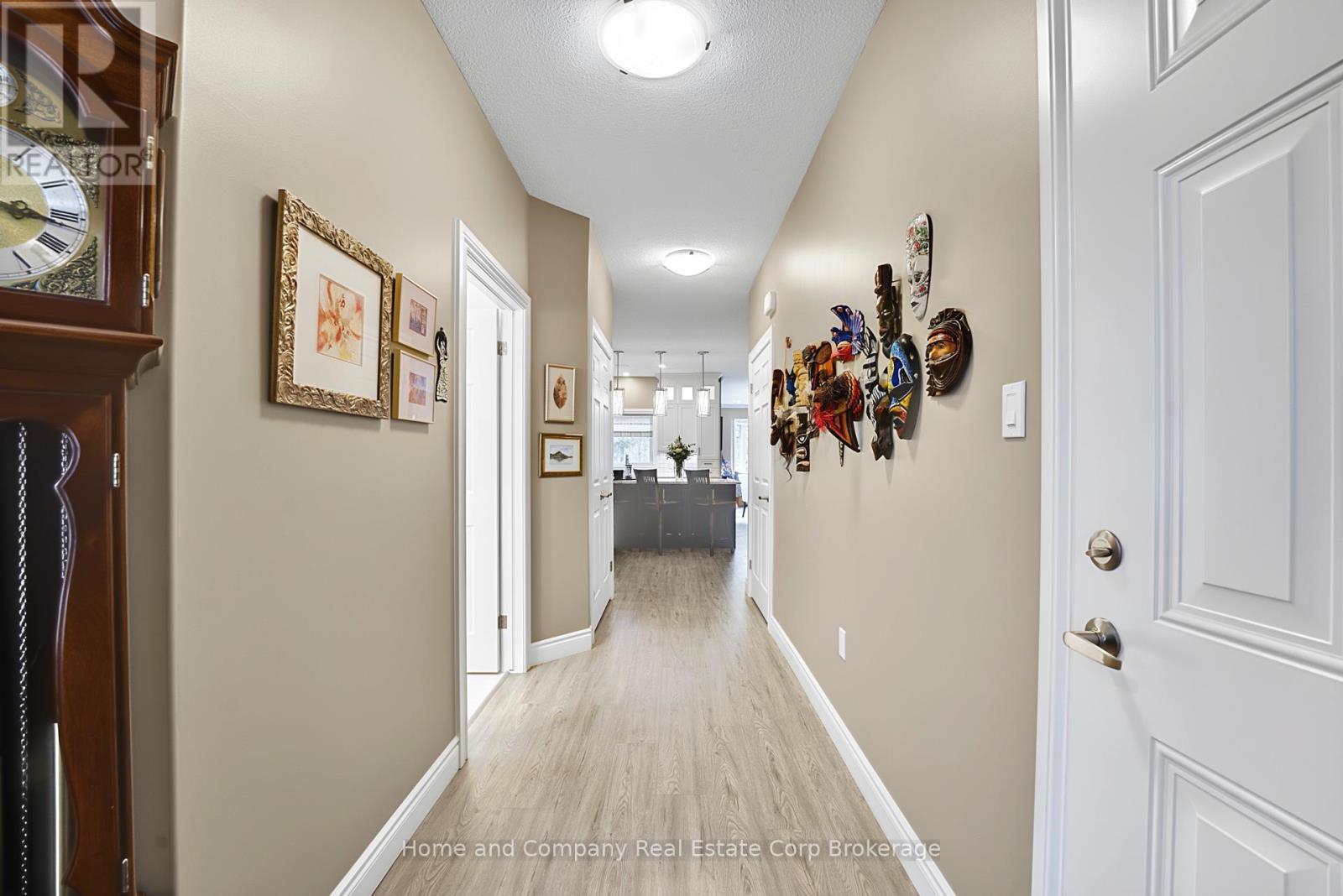 42 Bayfield Mews Lane, Bluewater, Ontario  N0M 1G0 - Photo 11 - X12959644