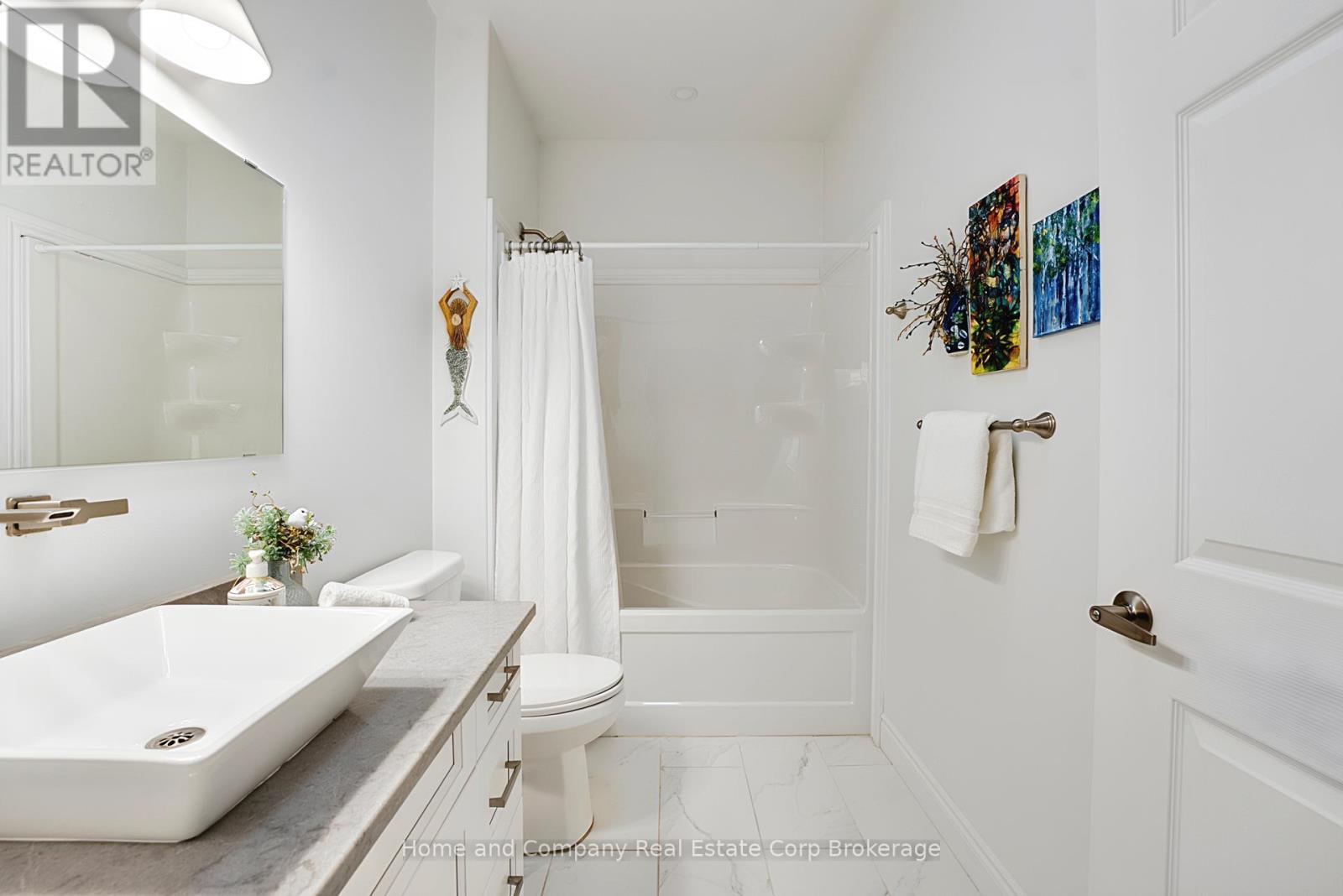 42 Bayfield Mews Lane, Bluewater, Ontario  N0M 1G0 - Photo 15 - X12959644