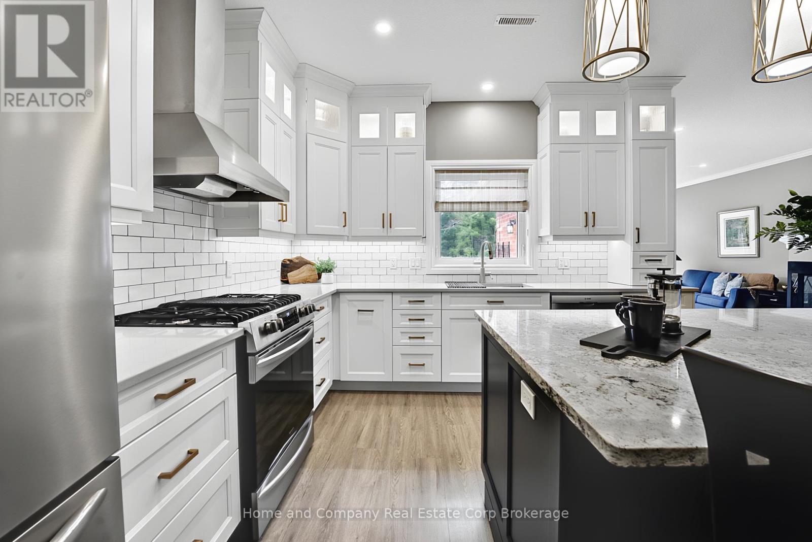 42 Bayfield Mews Lane, Bluewater, Ontario  N0M 1G0 - Photo 19 - X12959644