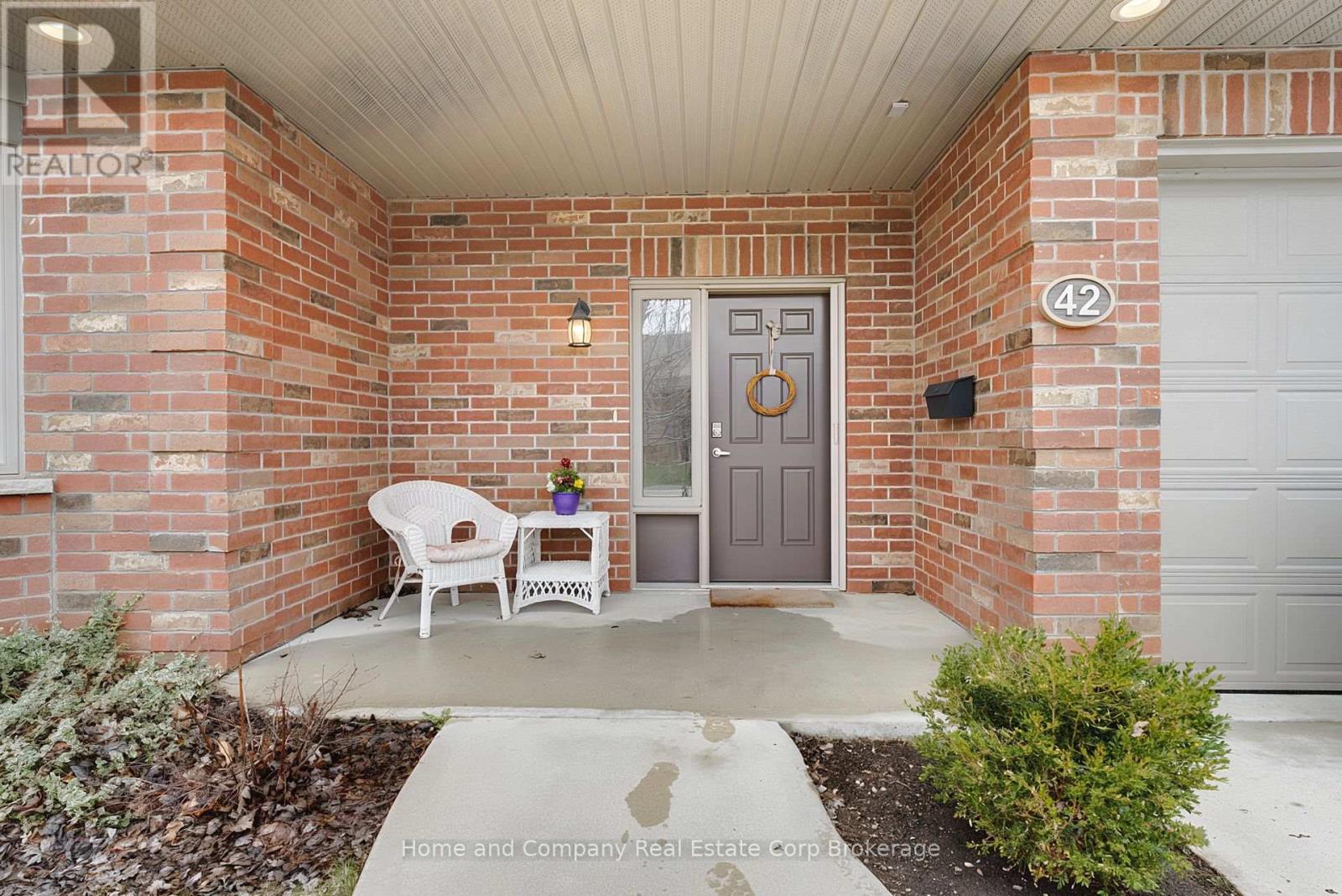 42 Bayfield Mews Lane, Bluewater, Ontario  N0M 1G0 - Photo 38 - X12959644