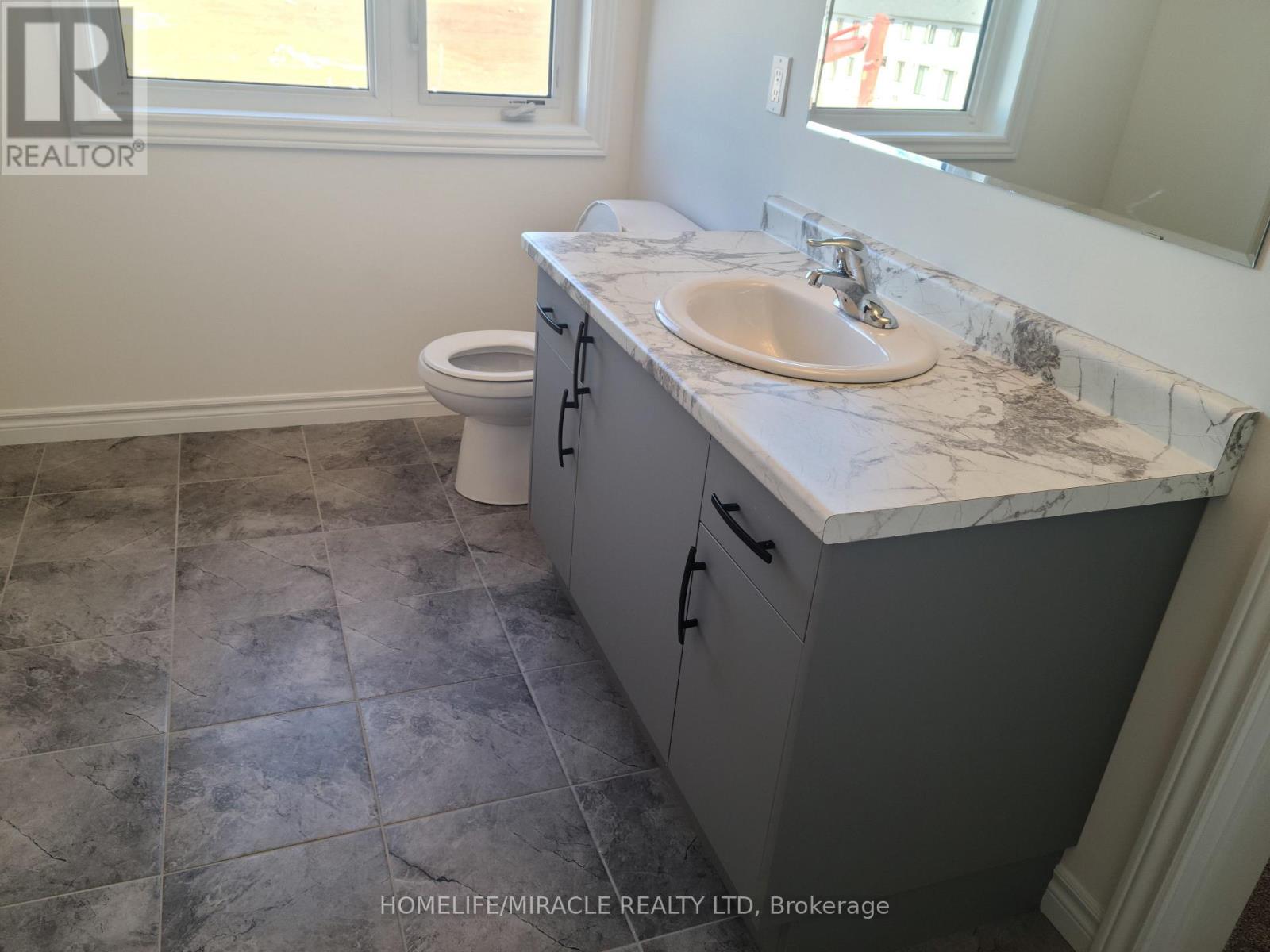 117 Mattingley Street, Brant, Ontario  N3L 2M2 - Photo 27 - X12954414