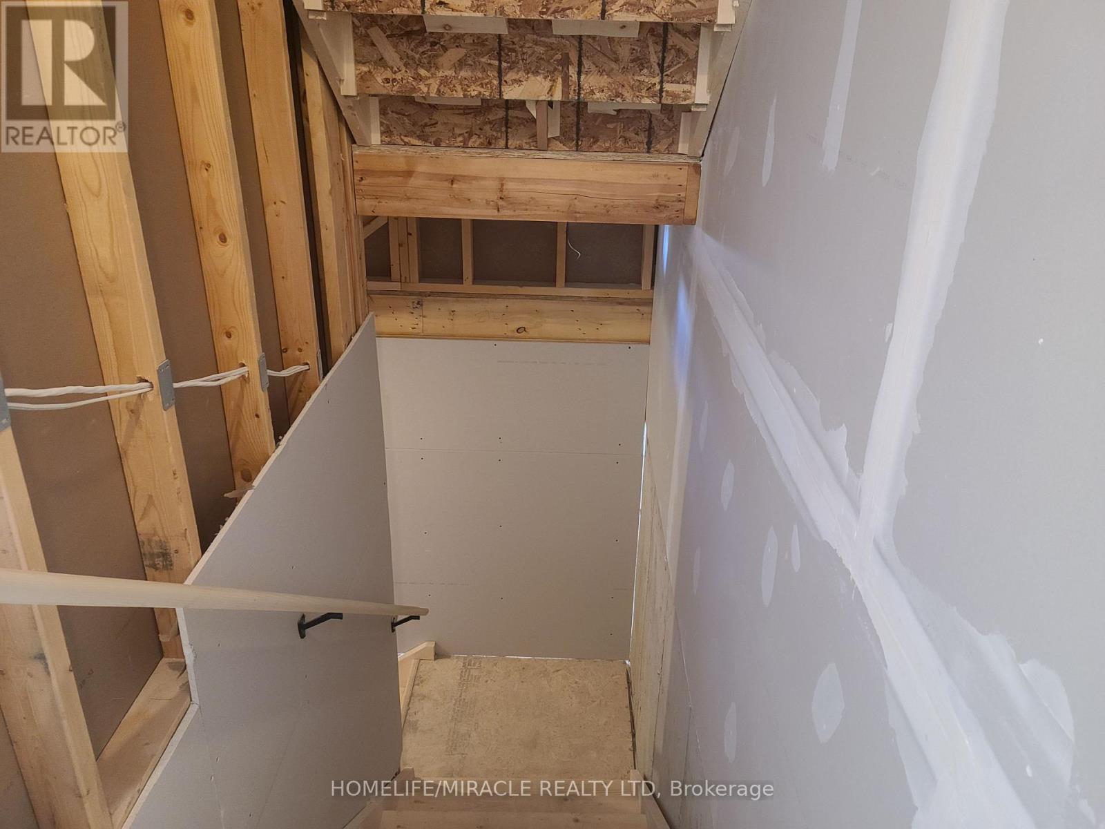 117 Mattingley Street, Brant, Ontario  N3L 2M2 - Photo 31 - X12954414