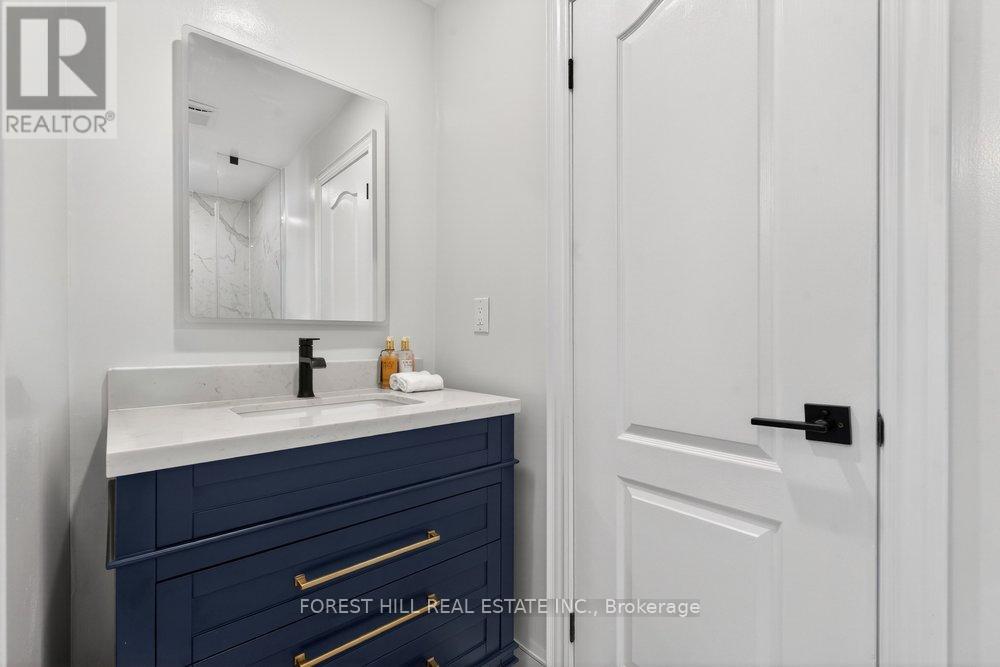 47 Tofino Crescent, Toronto, Ontario  M3B 1R9 - Photo 26 - C12895396