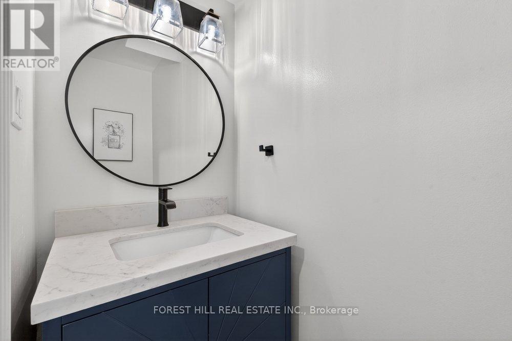 47 Tofino Crescent, Toronto, Ontario  M3B 1R9 - Photo 37 - C12895396