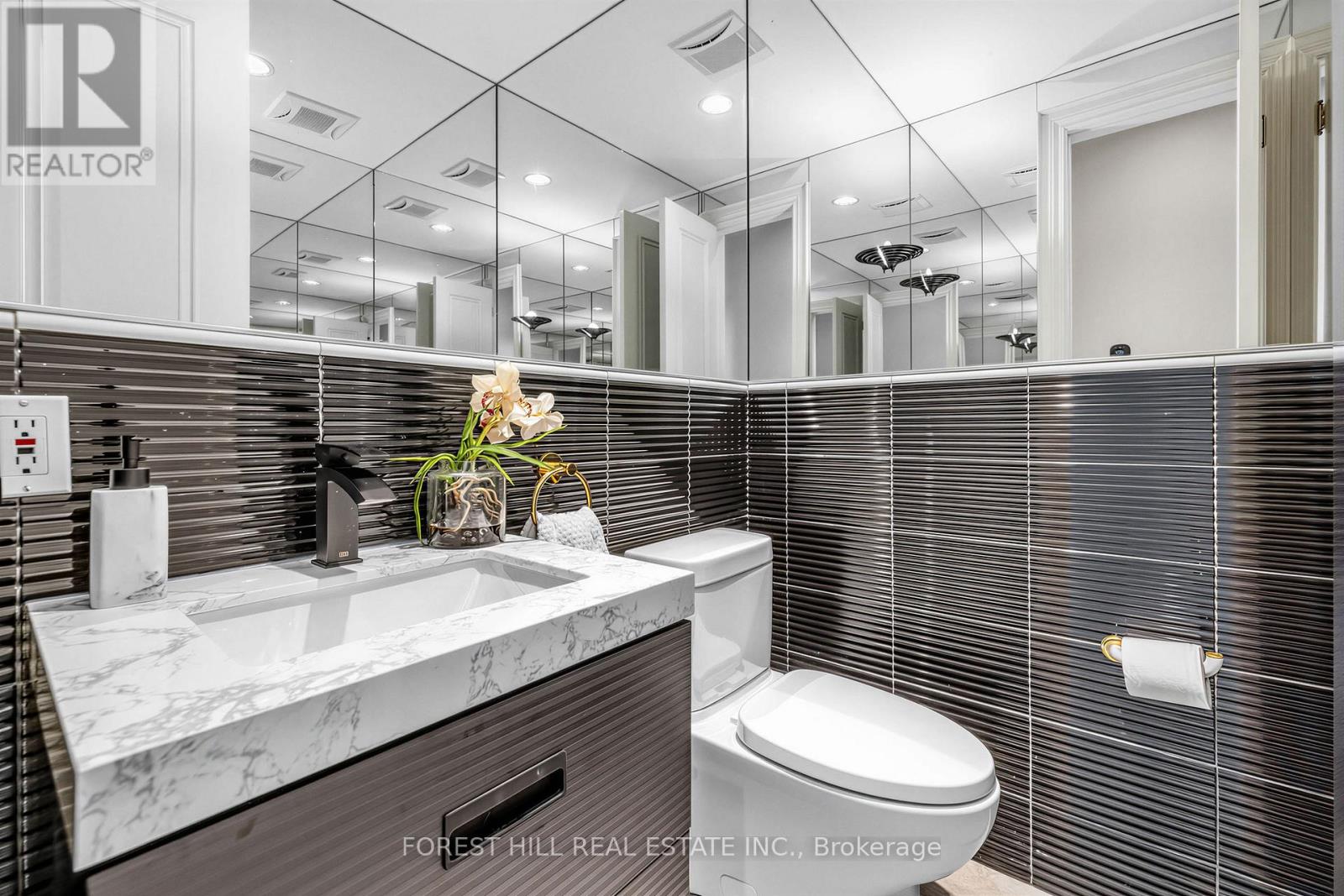 48 Johnson Street, Markham, Ontario  L3T 2N7 - Photo 10 - N12903552