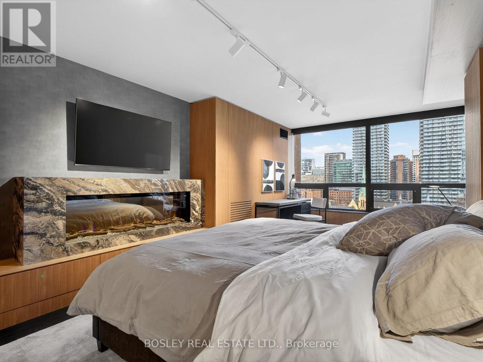 1402 - 62 Wellesley Street W, Toronto, Ontario  M5S 2X3 - Photo 19 - C12959588