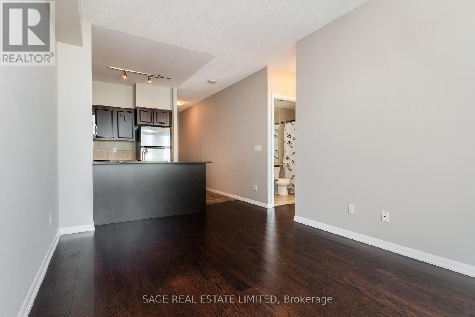 2707 - 215 Fort York Boulevard, Toronto, Ontario  M5V 4A2 - Photo 8 - C12959590