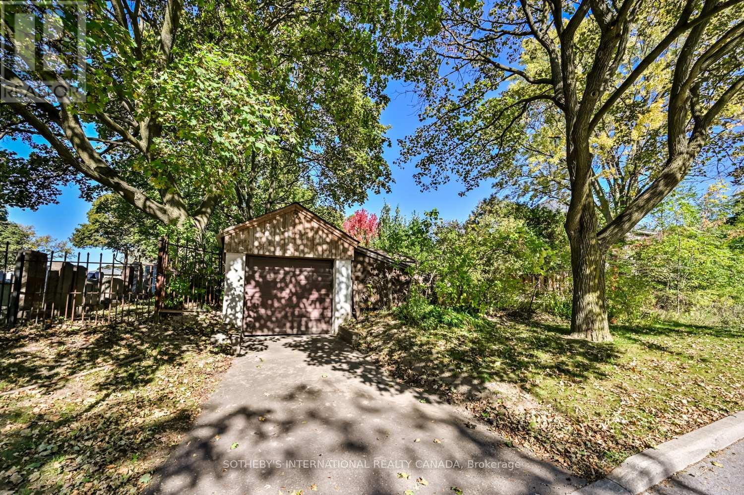 2 Wingate Place, Toronto, Ontario  M5N 2R1 - Photo 34 - C12959594