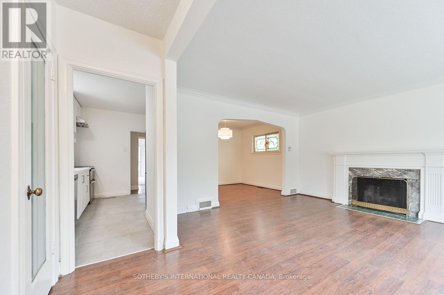 2 Wingate Place, Toronto, Ontario  M5N 2R1 - Photo 5 - C12959594