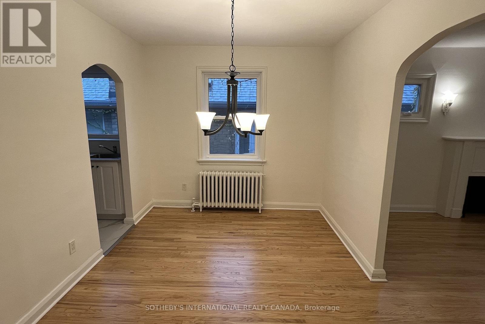 Upper - 126 Braemar Avenue, Toronto, Ontario  M5P 2L4 - Photo 11 - C12959598