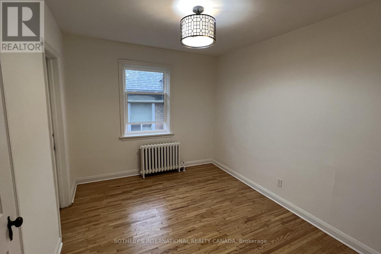 Upper - 126 Braemar Avenue, Toronto, Ontario  M5P 2L4 - Photo 18 - C12959598