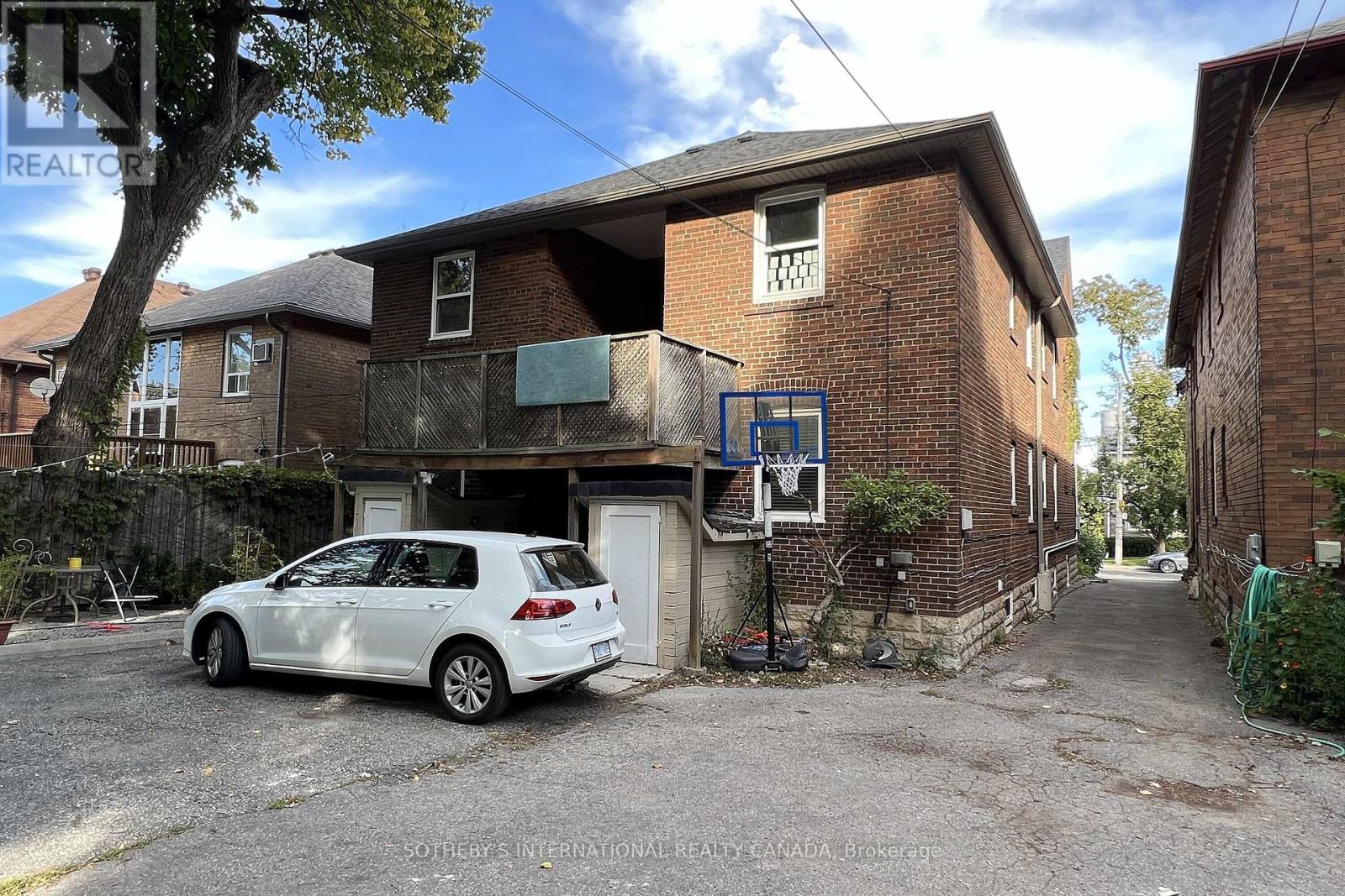 Upper - 126 Braemar Avenue, Toronto, Ontario  M5P 2L4 - Photo 4 - C12959598