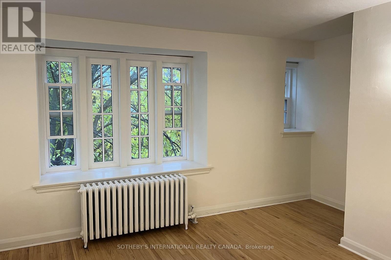 Upper - 126 Braemar Avenue, Toronto, Ontario  M5P 2L4 - Photo 8 - C12959598