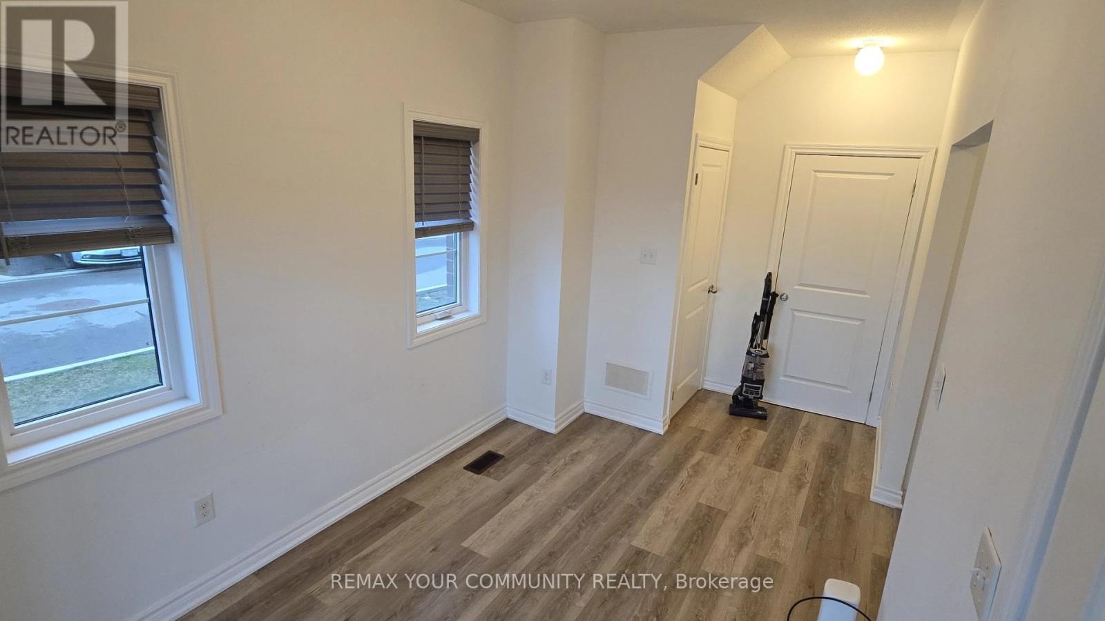 16 Feldspar Gate, Brampton, Ontario  L6X 5R6 - Photo 13 - W12905060