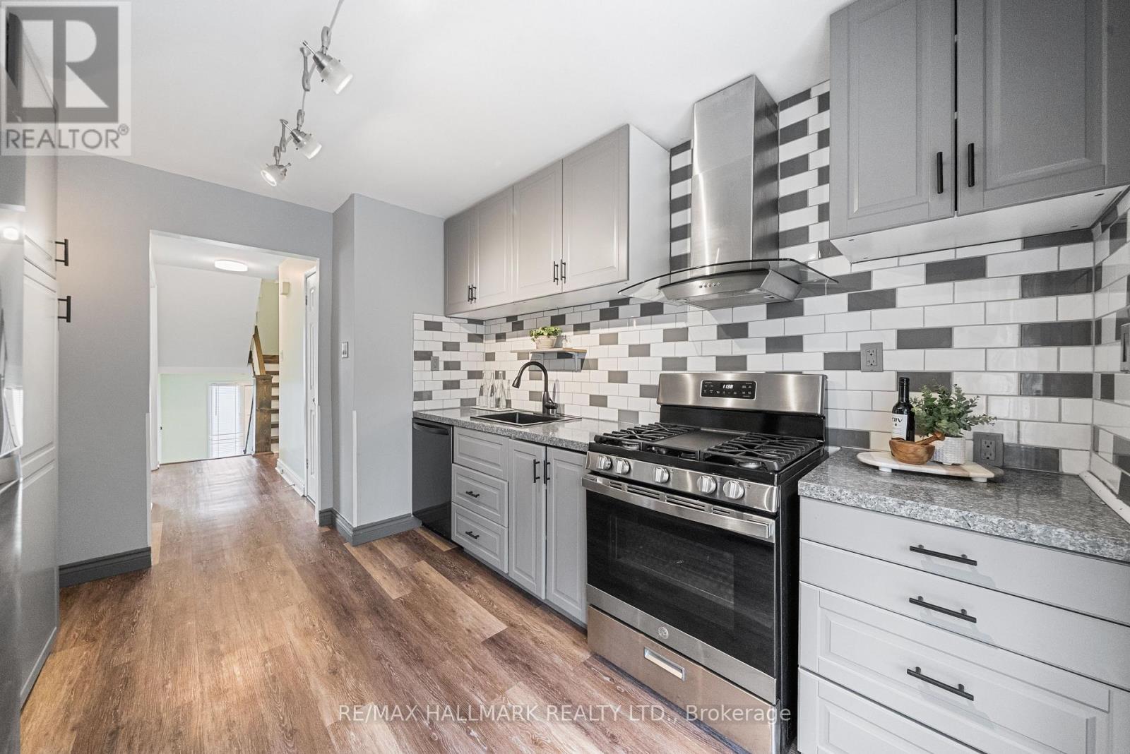 11 Tangle Briar Way, Toronto, Ontario  M2J 2M5 - Photo 9 - C12959602