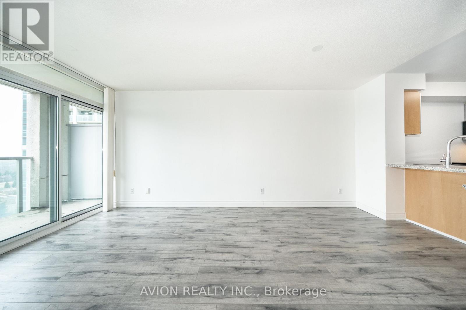 1807 - 16 Harrison Garden Boulevard, Toronto, Ontario  M2N 7J6 - Photo 17 - C12959614