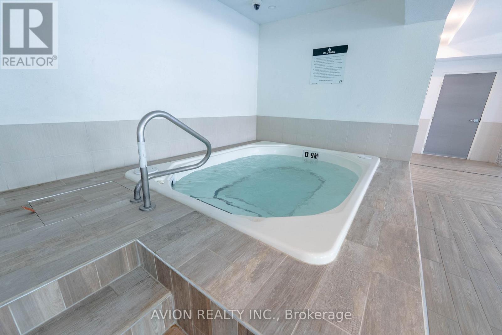 1807 - 16 Harrison Garden Boulevard, Toronto, Ontario  M2N 7J6 - Photo 32 - C12959614