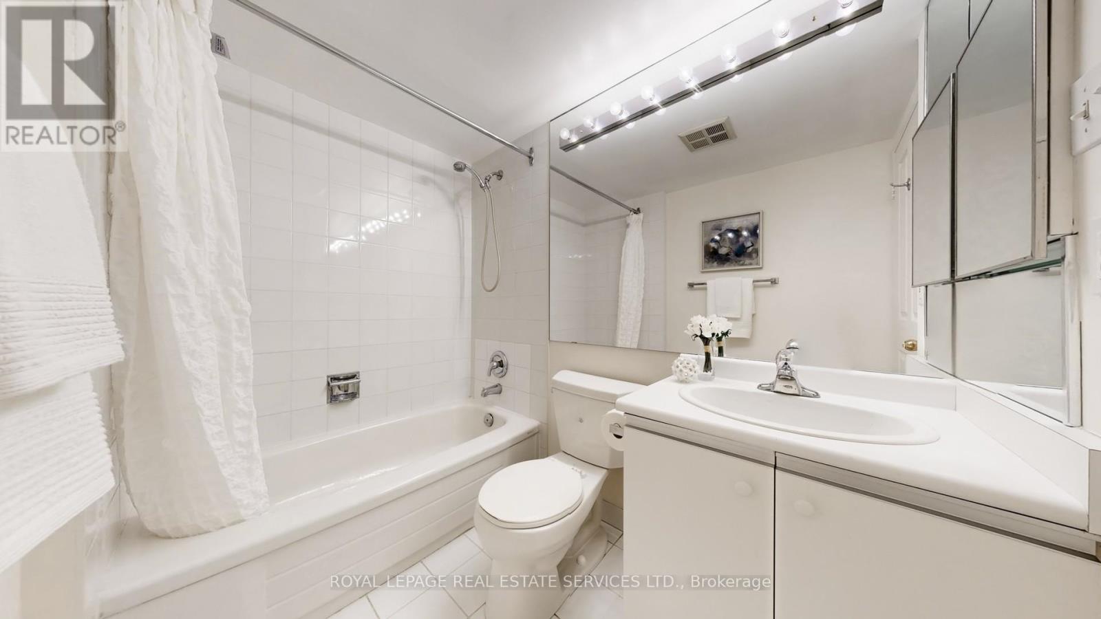 102 - 1121 Steeles Avenue, Toronto, Ontario  M2R 3W7 - Photo 18 - C12959648