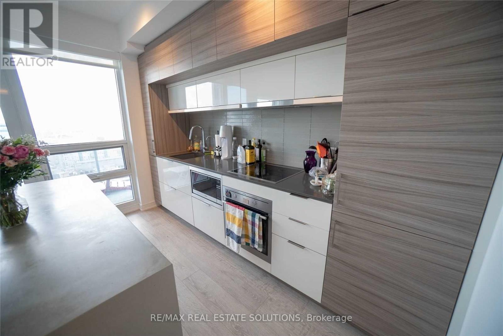 2306 - 88 Scott Street, Toronto, Ontario  M5E 0A9 - Photo 3 - C12959668