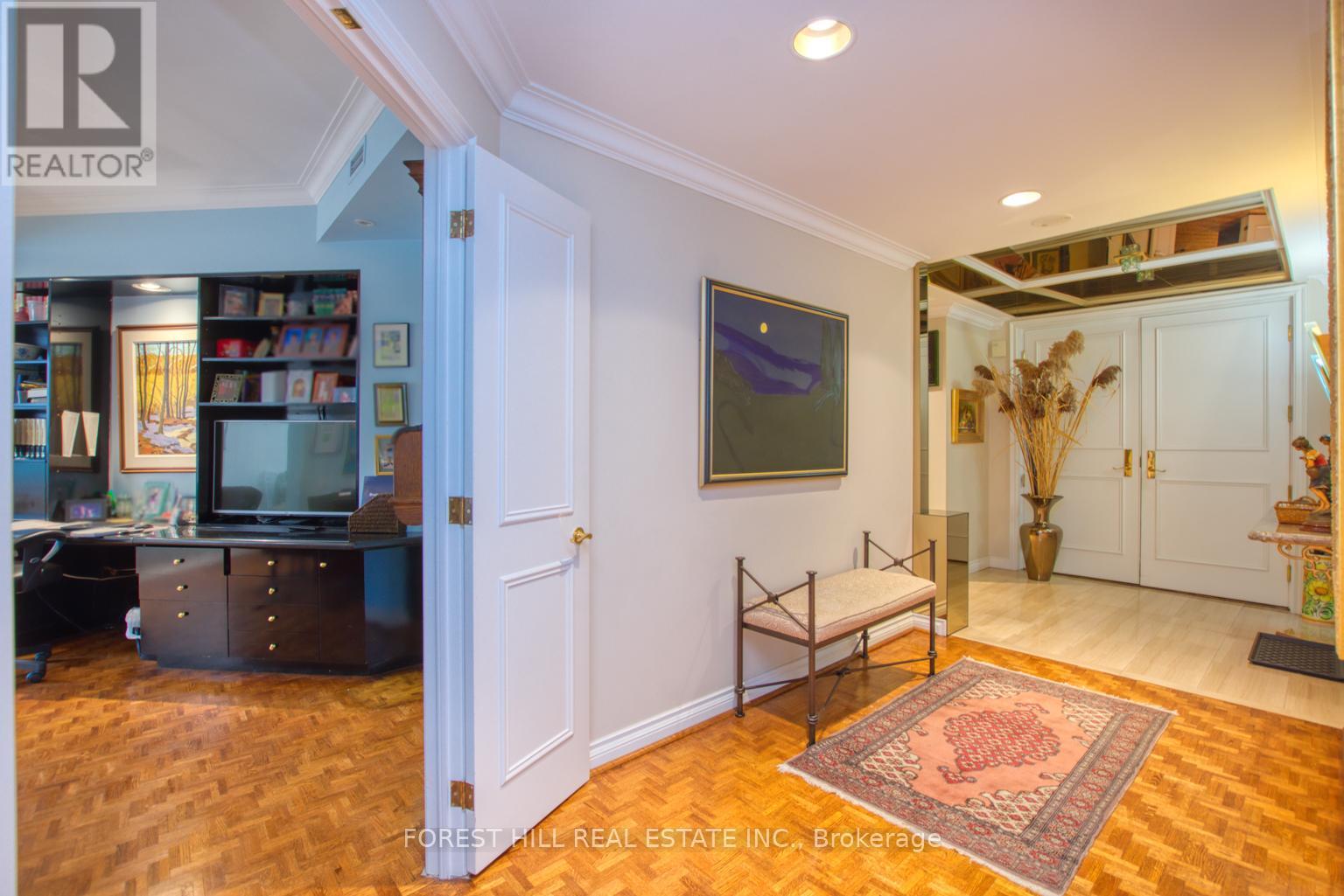 201 - 342 Spadina Road, Toronto, Ontario  M5P 2V4 - Photo 2 - C12959676