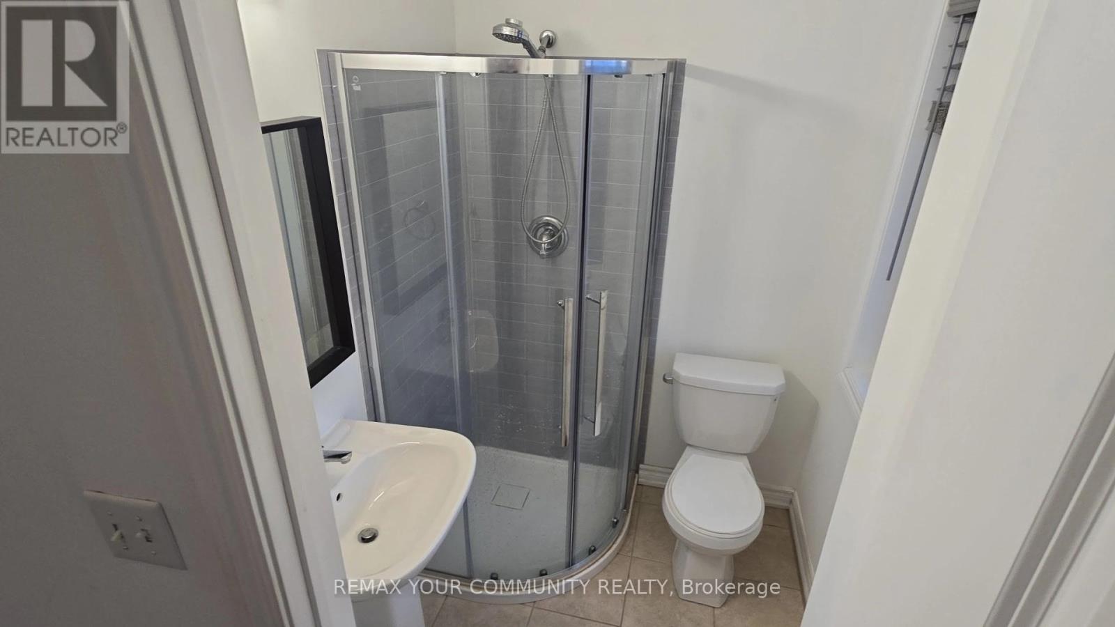 16 Feldspar Gate, Brampton, Ontario  L6X 5R6 - Photo 15 - W12905060