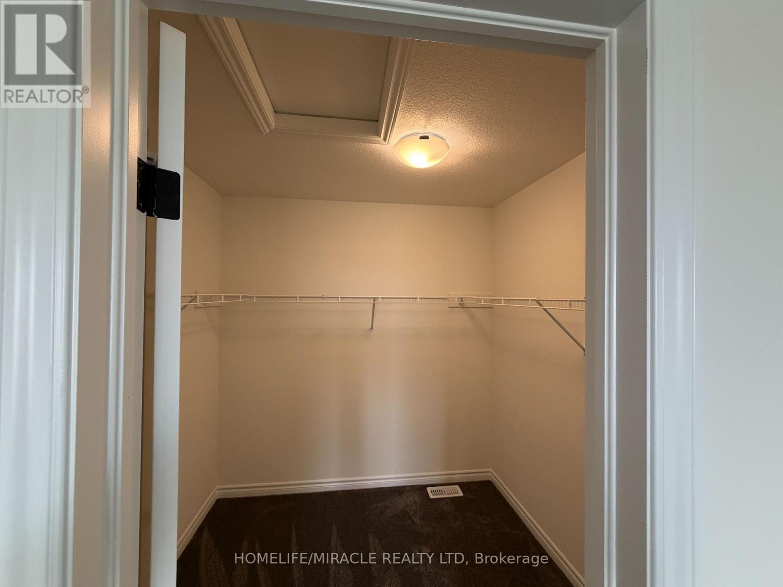 115 Mattingley Street, Brant, Ontario  N3L 2M2 - Photo 8 - X12954404