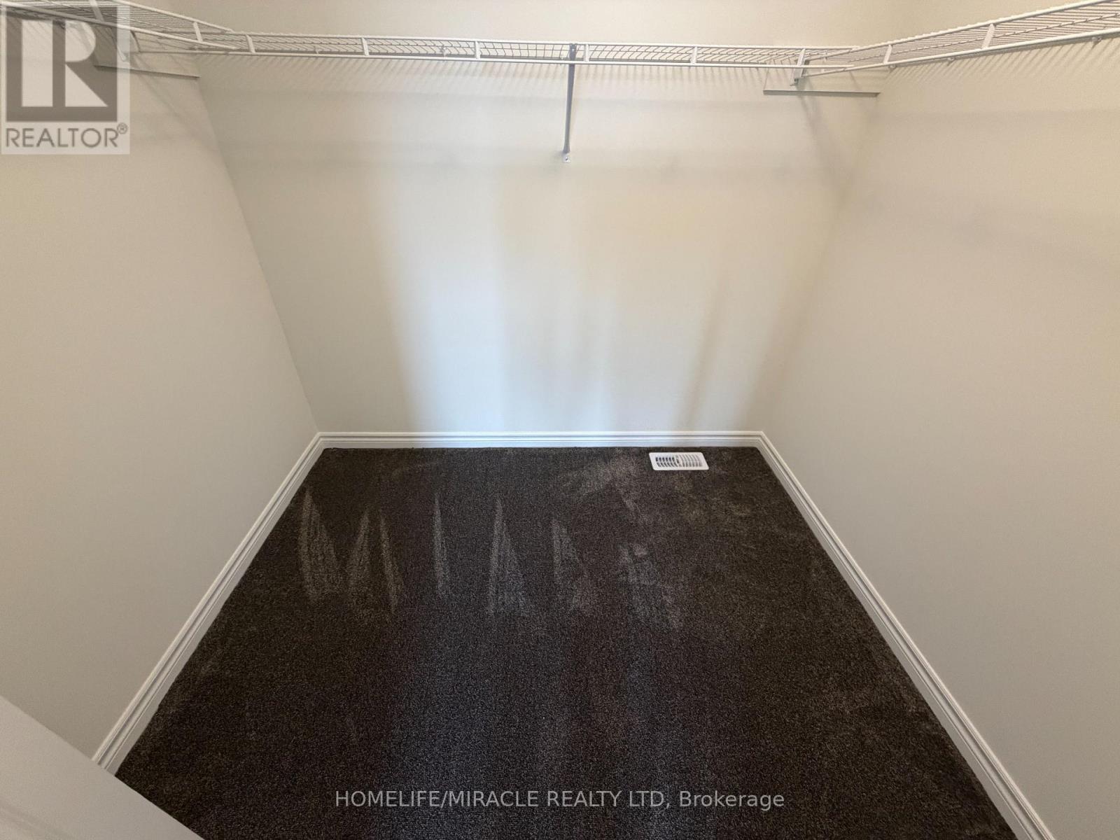 115 Mattingley Street, Brant, Ontario  N3L 2M2 - Photo 9 - X12954404