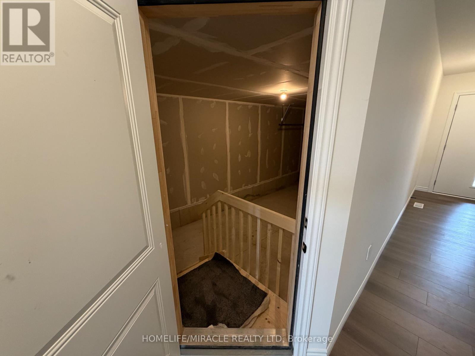 115 Mattingley Street, Brant, Ontario  N3L 2M2 - Photo 14 - X12954404