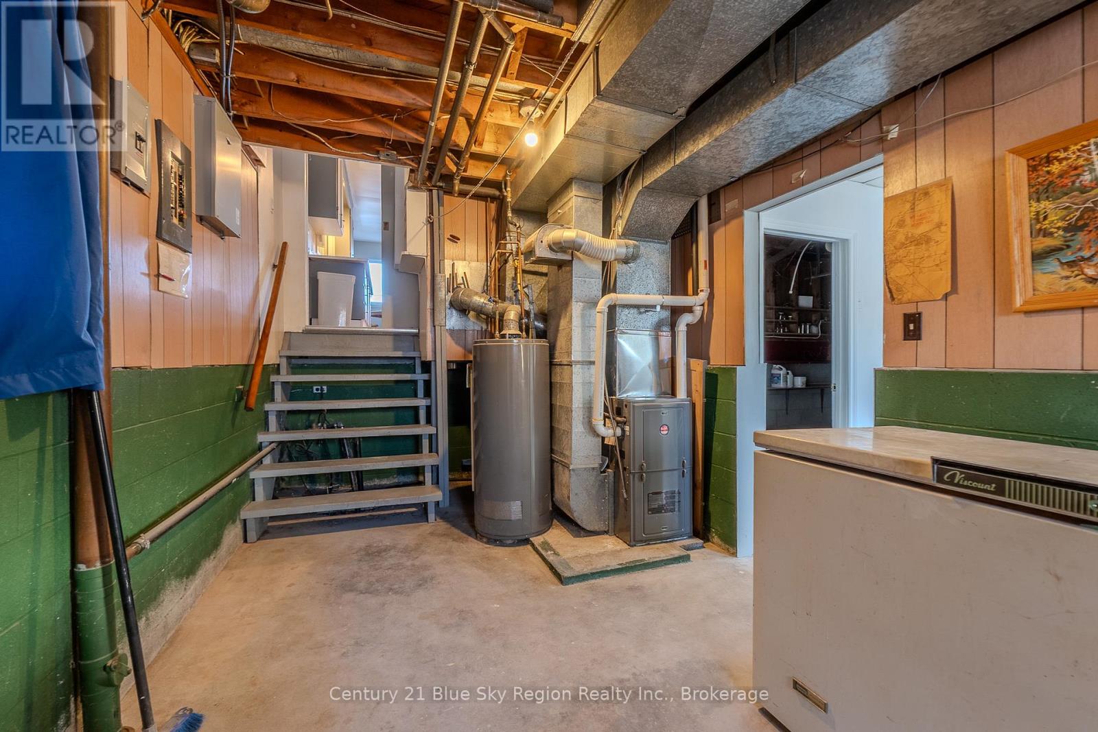 994 Premier Road, North Bay, Ontario  P1A 2H8 - Photo 30 - X12959626