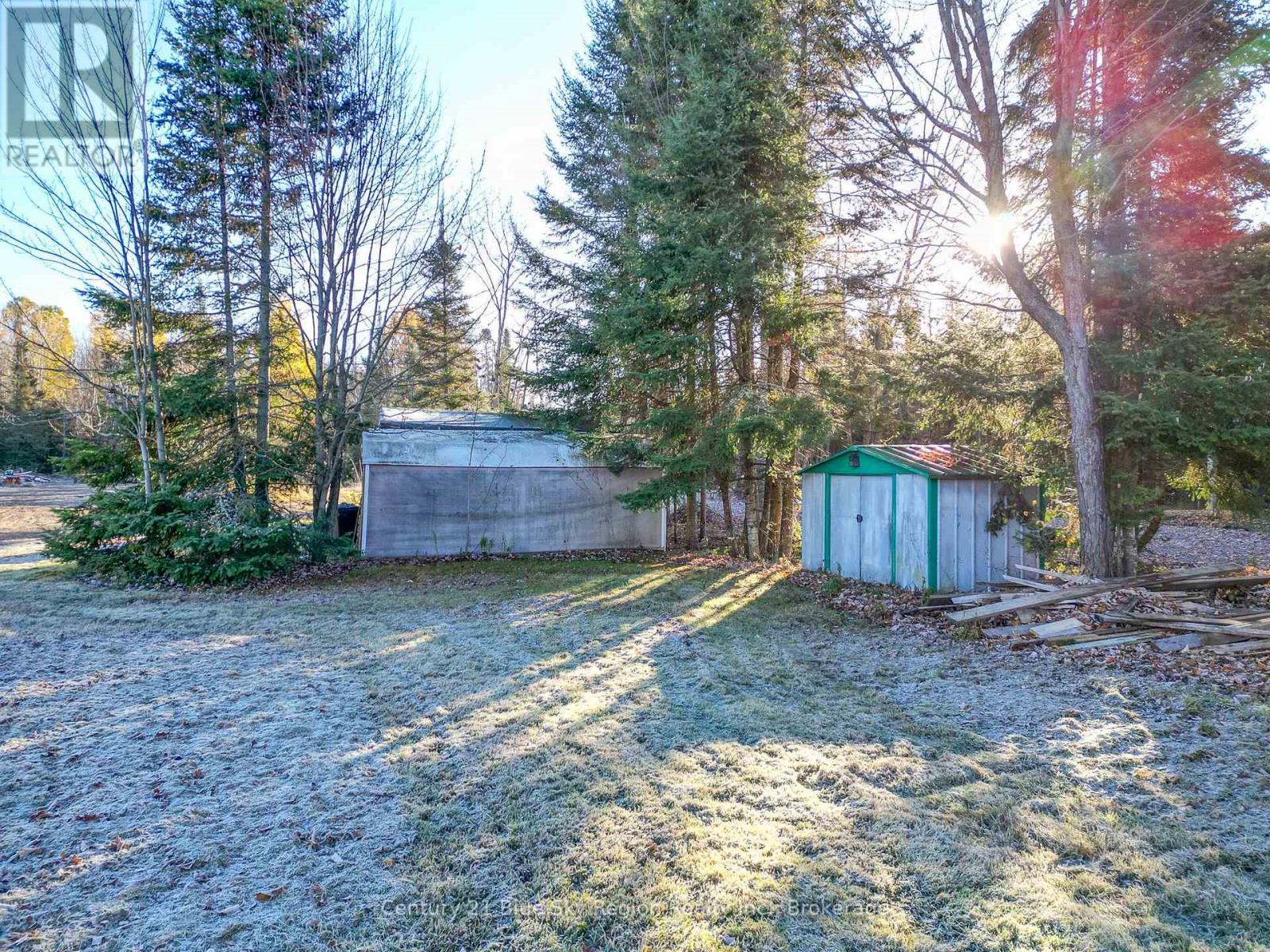 994 Premier Road, North Bay, Ontario  P1A 2H8 - Photo 36 - X12959626