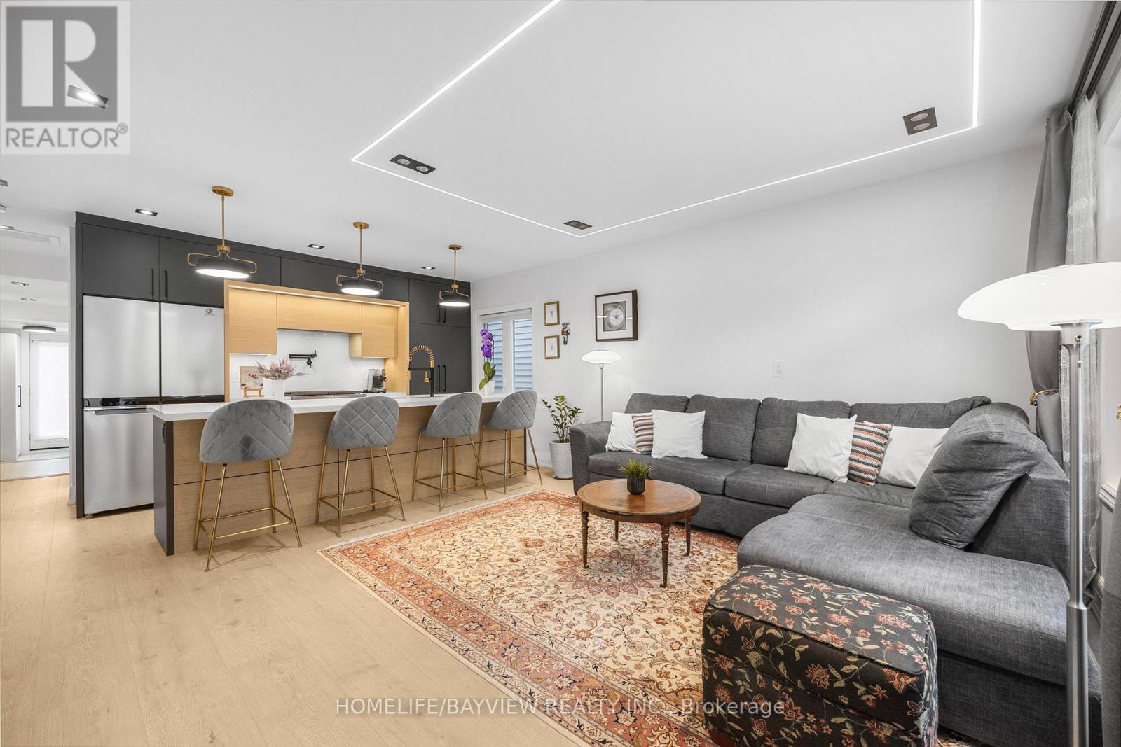 9 Kenworthy Avenue, Toronto, Ontario  M1L 3B1 - Photo 2 - E12959646