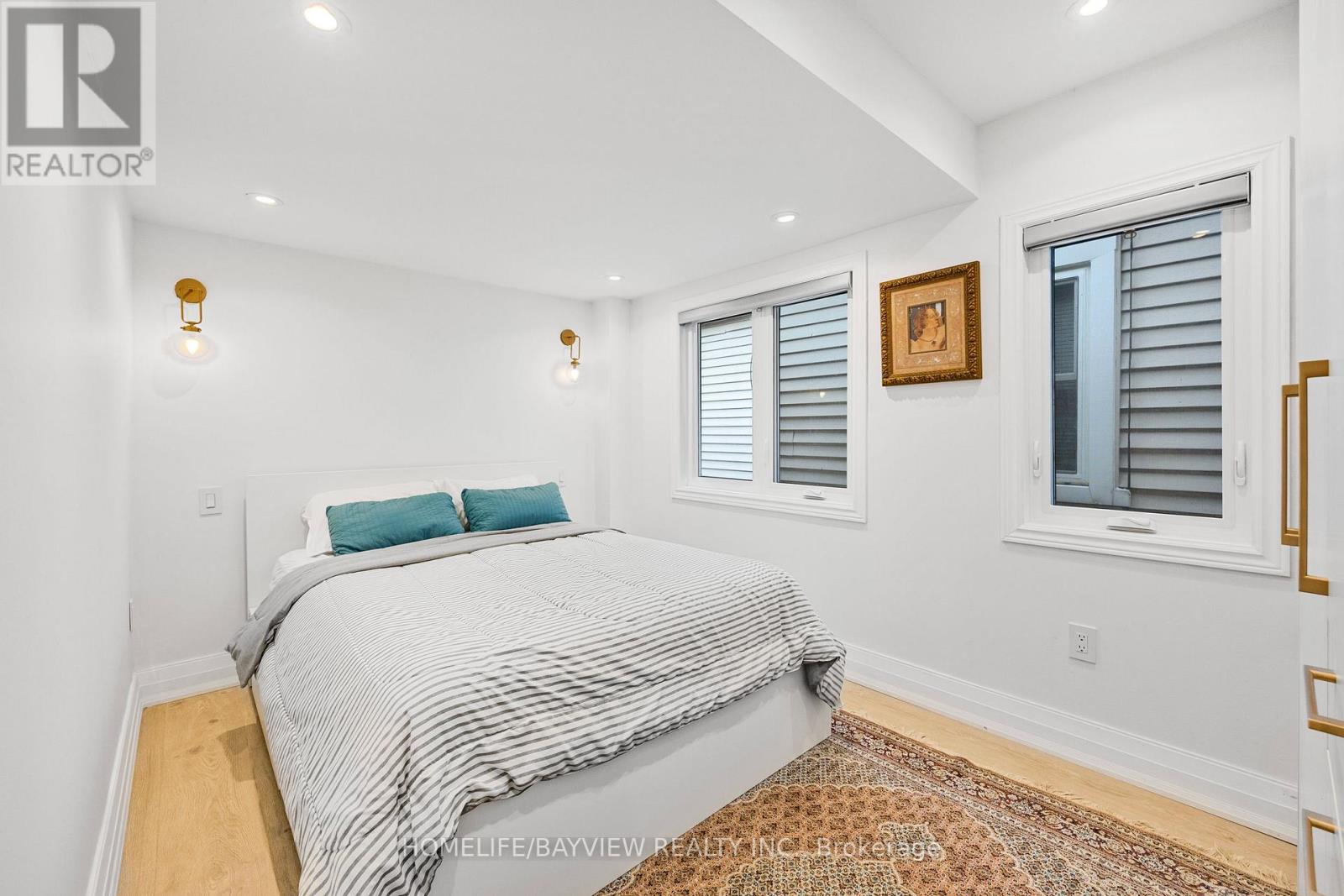 9 Kenworthy Avenue, Toronto, Ontario  M1L 3B1 - Photo 6 - E12959646