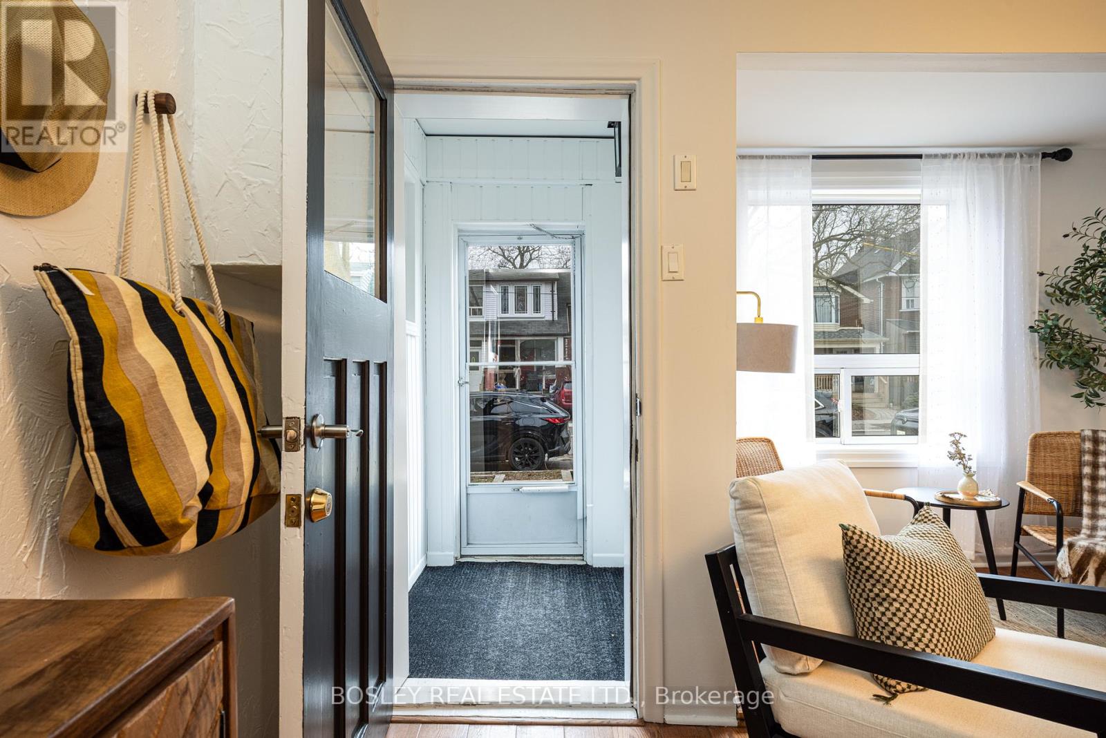 195 Rhodes Avenue, Toronto, Ontario  M4L 3A2 - Photo 2 - E12959658