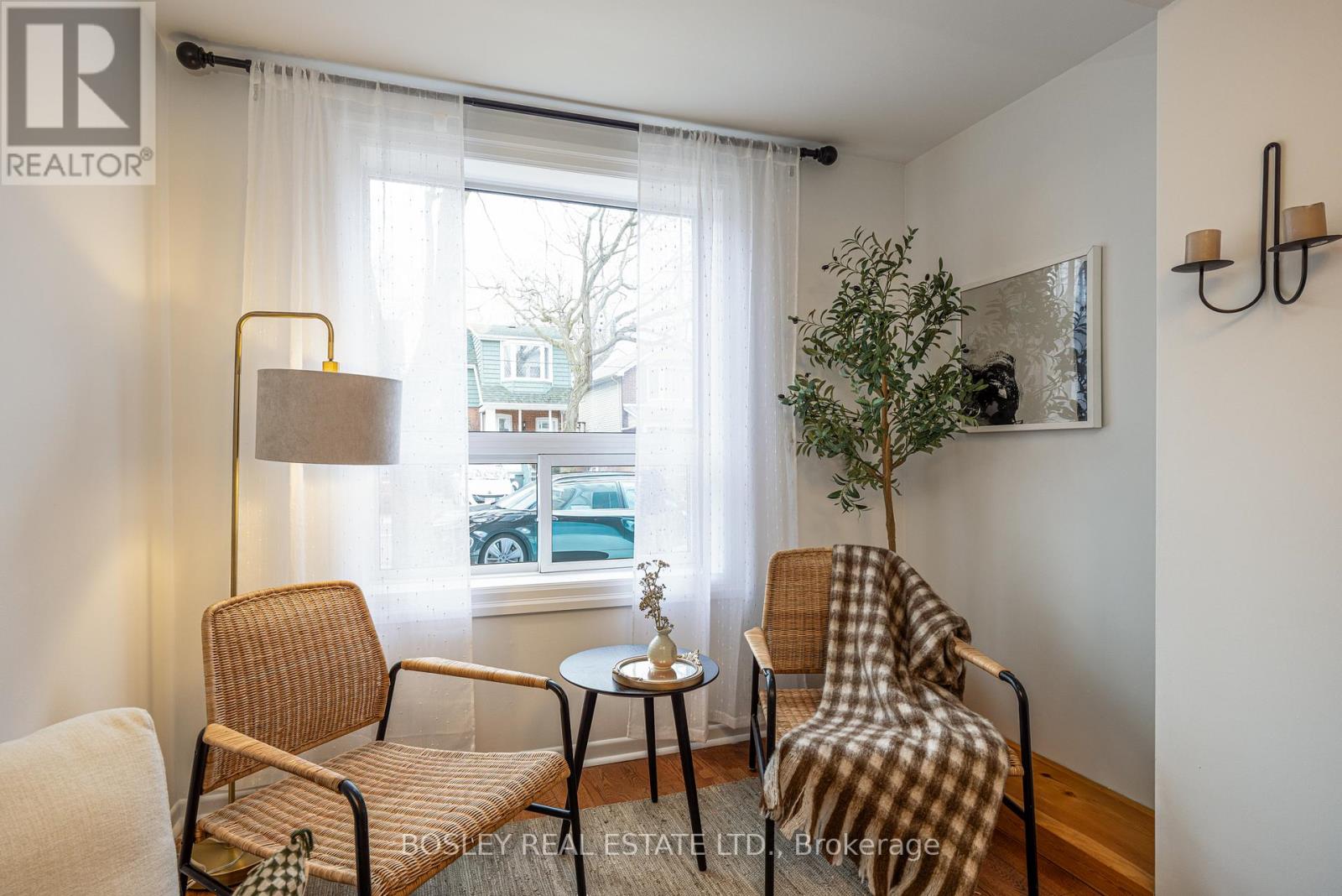 195 Rhodes Avenue, Toronto, Ontario  M4L 3A2 - Photo 3 - E12959658